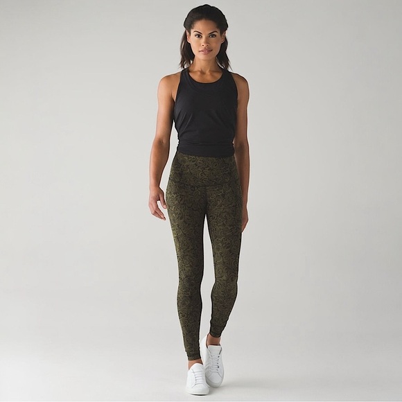 Lululemon Wunder Under Pant (Hi-Rise)
Pencil Lace Brave Olive Black - Picture 1 of 16